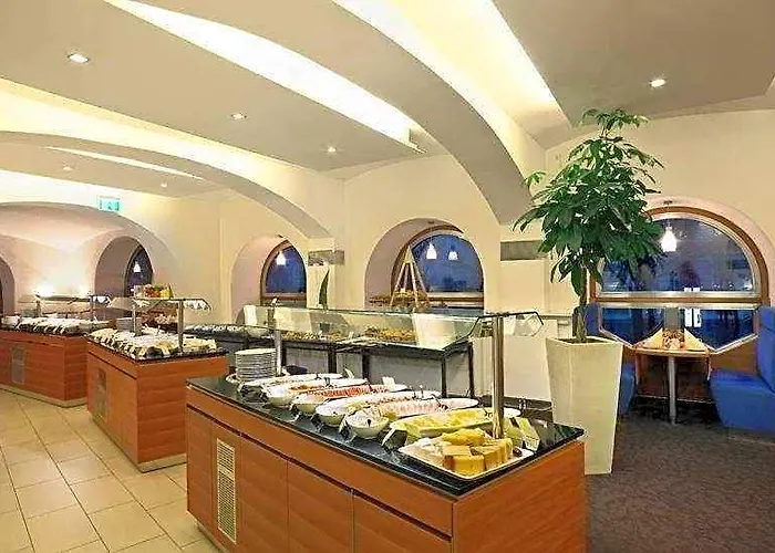 Готель De France 5*